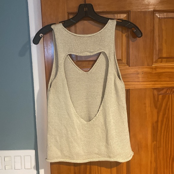 Ivory sweater tank top - Picture 2 of 3